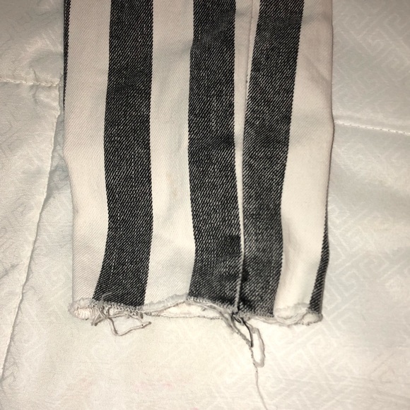 Zara Trafaluc Dark Grey and White Striped Jeans - Picture 5 of 5